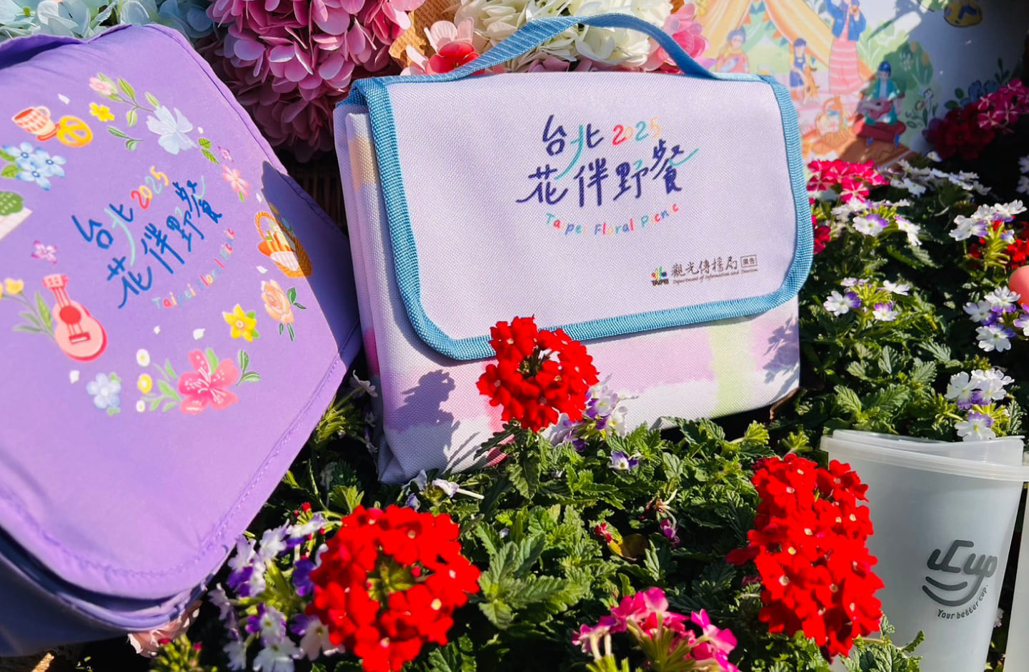 Regent Taipei: "Flowers in Taipei" Package with Bus Tour & Floral Toast
